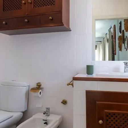 Mezquita Con Parking Gratuito Apartment
