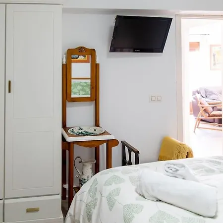 Mezquita Con Parking Gratuito Apartment *