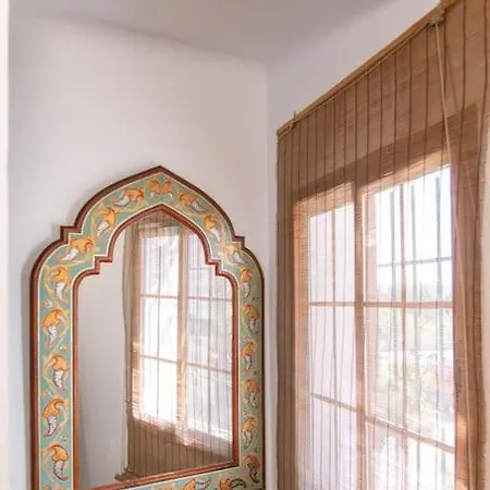 Mezquita Con Parking Gratuito Apartment *