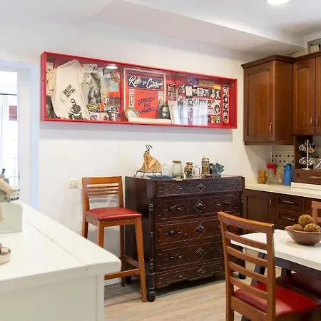 Mezquita Con Parking Gratuito Apartment