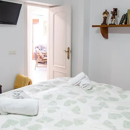 Mezquita Con Parking Gratuito * Cordoba